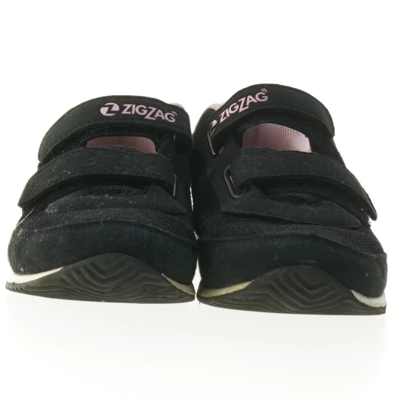 Brugte børnesko i sort fra Zigzag (str. 33 )