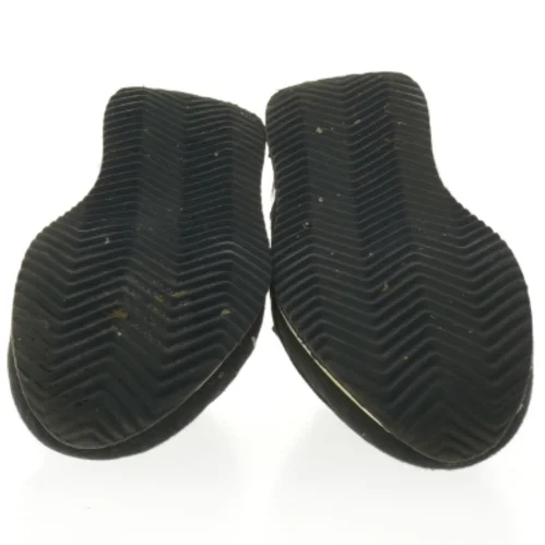 Brugte børnesko i sort fra Zigzag (str. 33 )