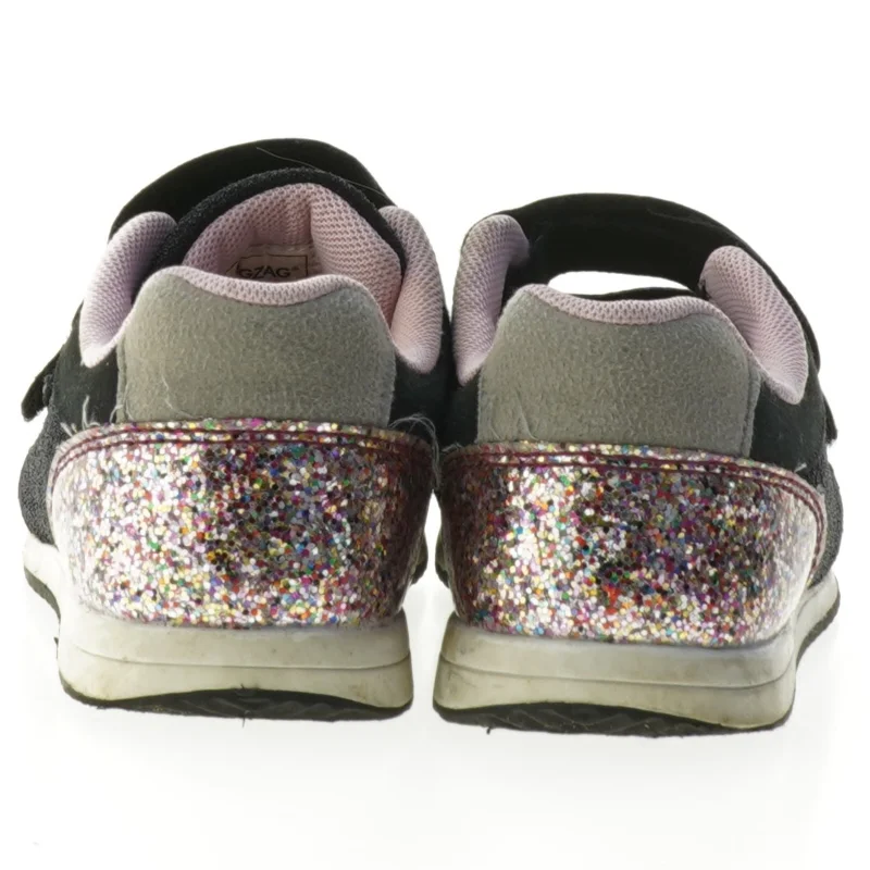 Brugte børnesko i sort fra Zigzag (str. 33 )