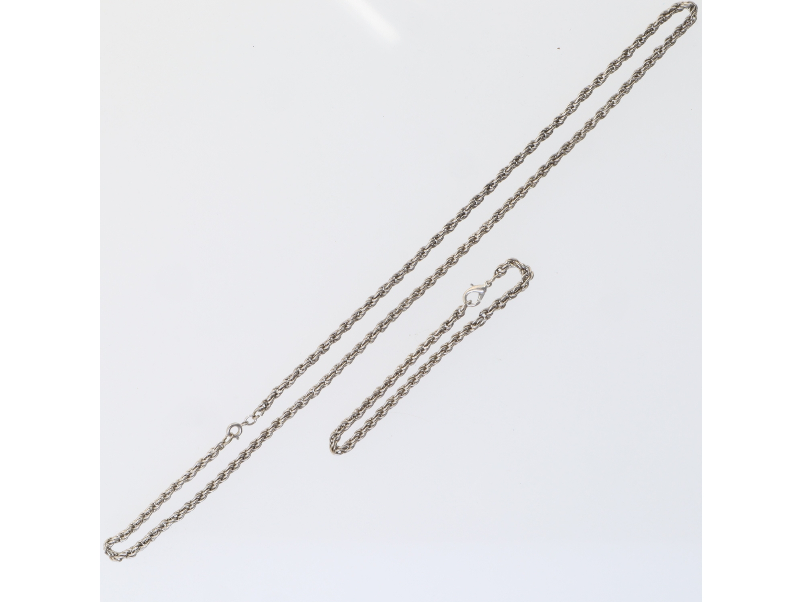 Smykkesæt med sølvhalskædeog armbånd (str. Armbånd, 20 cm halskæde, 60 cm)