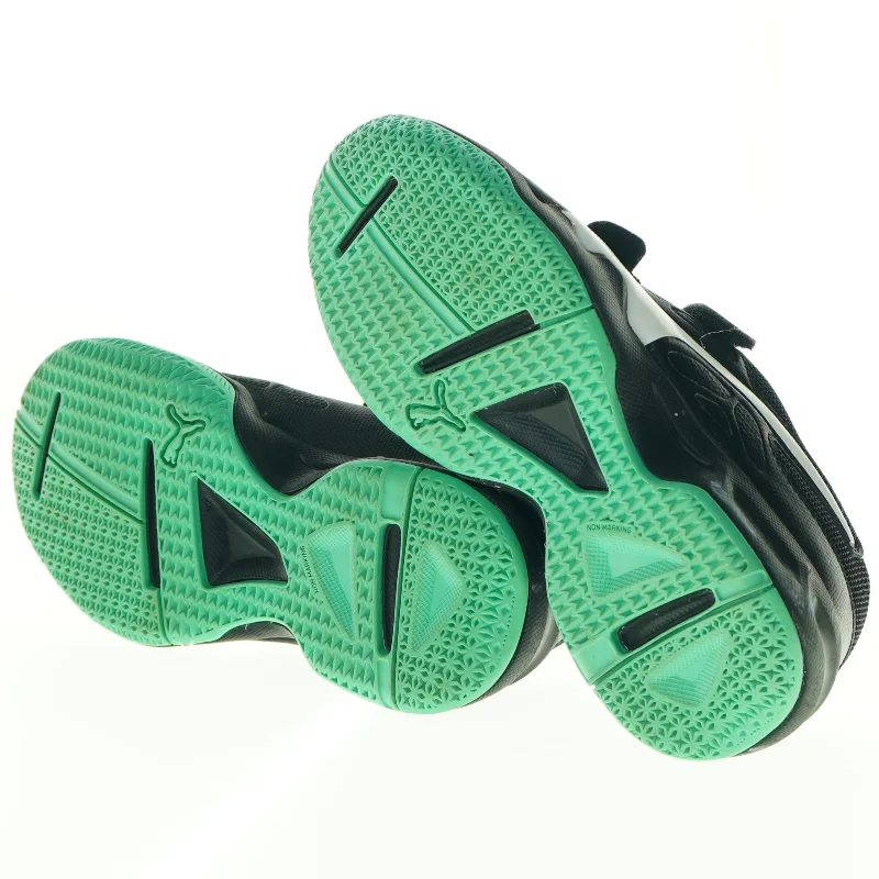 Brugte børnesko fra Puma (str. 30)