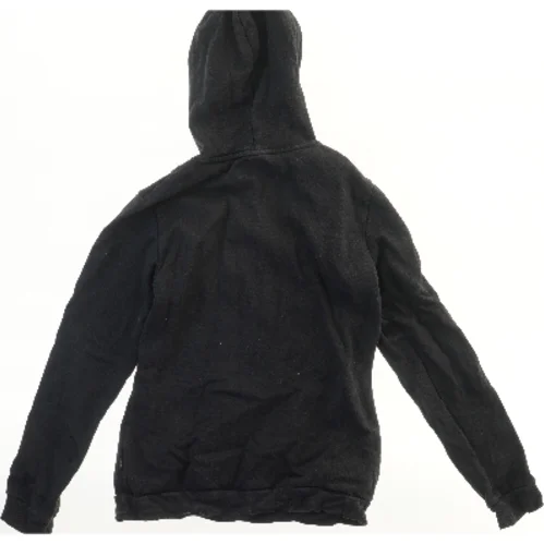Sort hættetrøje med logo fra Puma (str. 164)