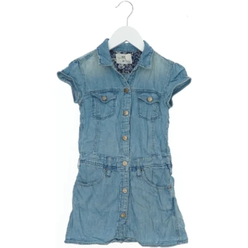 Denim kjole til børn fra H&M (str. 122)