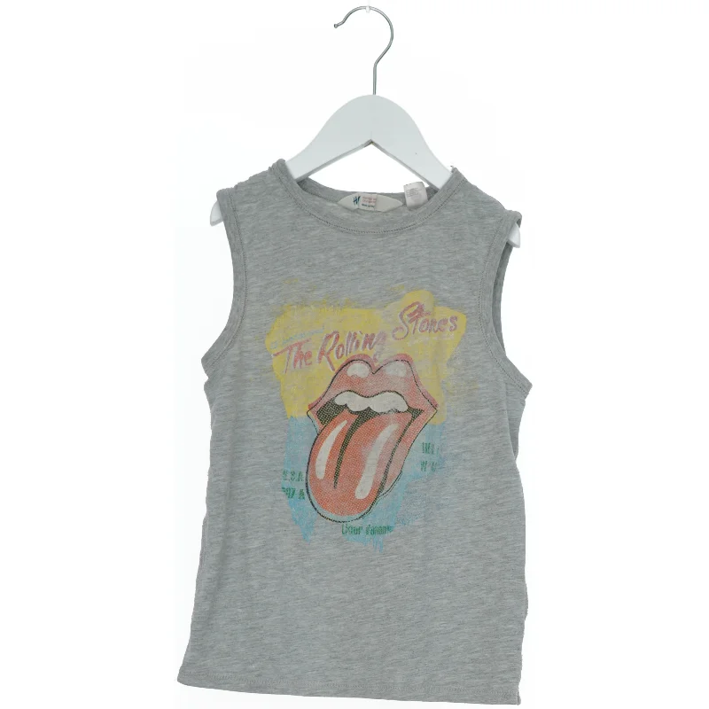 Grå tanktop med Rolling Stones print fra H&M (str. 128)