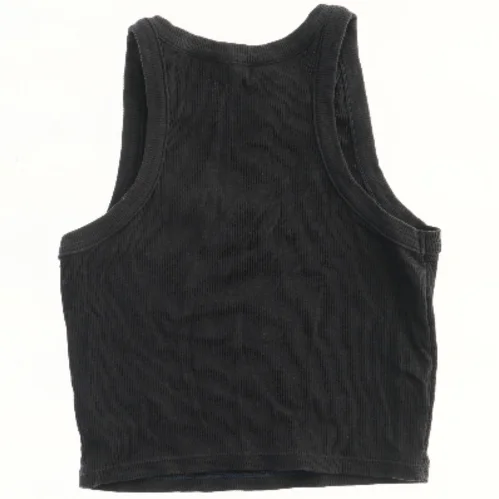 Hello Kitty top fra H&M (str. 146)