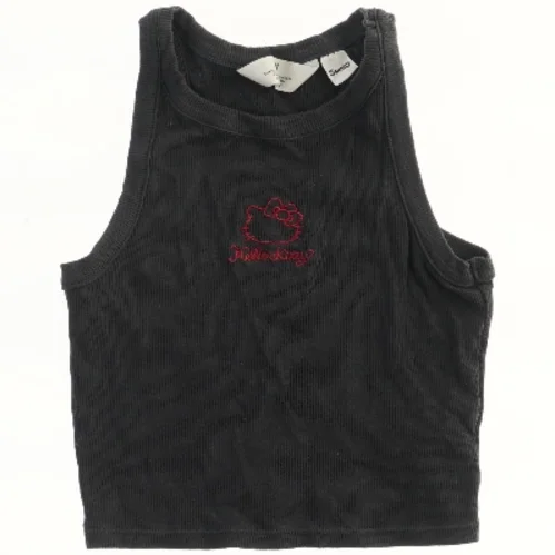 Hello Kitty top fra H&M (str. 146)