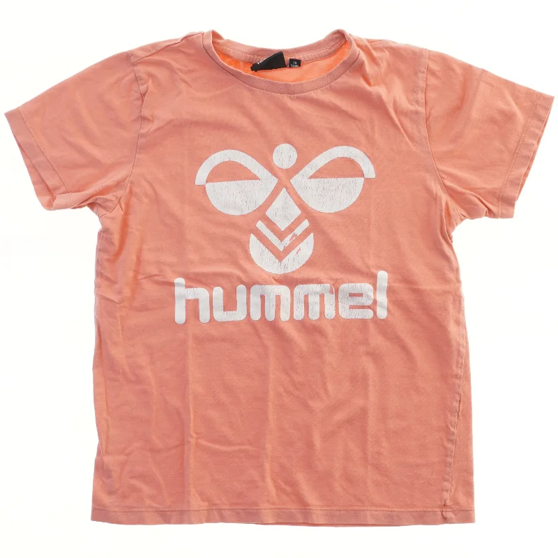 Lyserød T-shirt med print fra Hummel (str. 140)