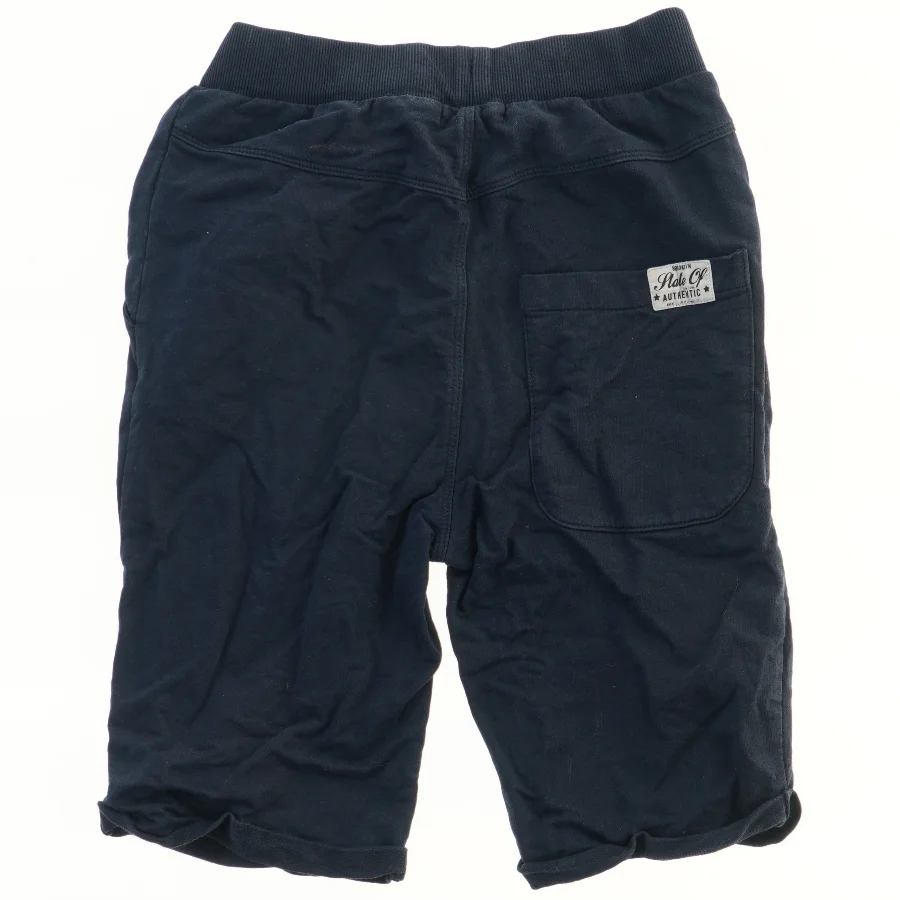 Shorts med elastik og snøre fra Basic needs (str. 146)