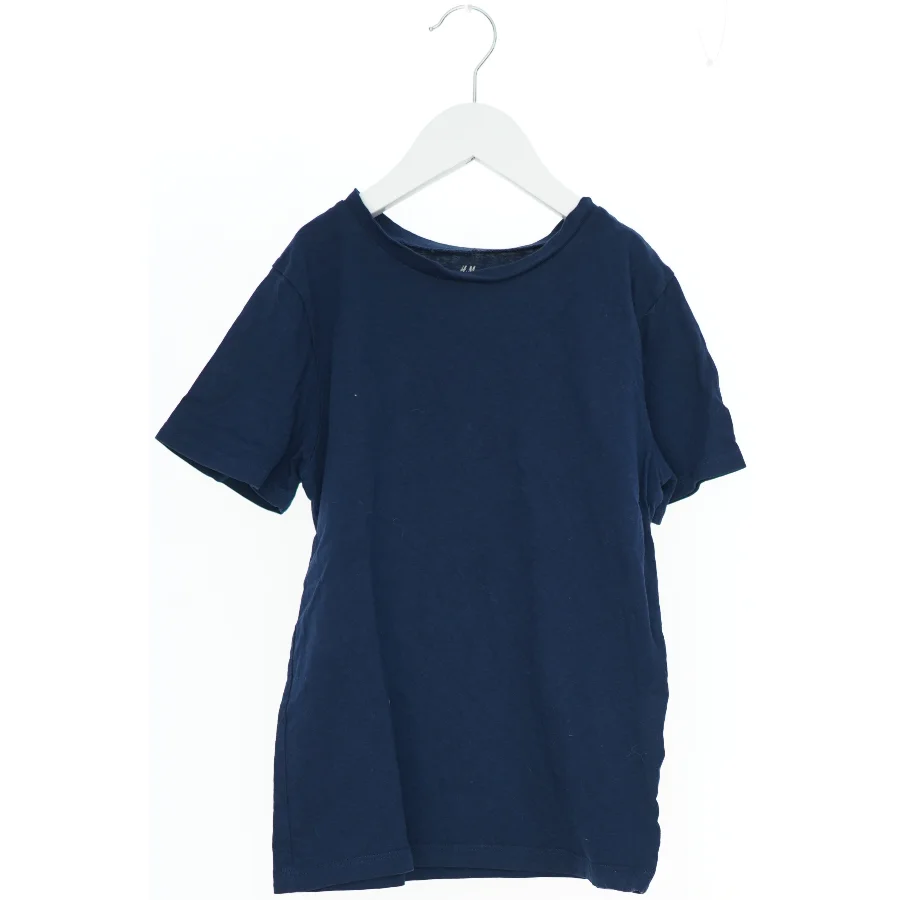 Mørkeblå T-shirt fra H&M (str. 140)