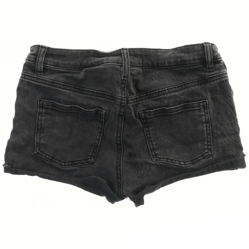 Denimbukser fra H&M (str. 152)