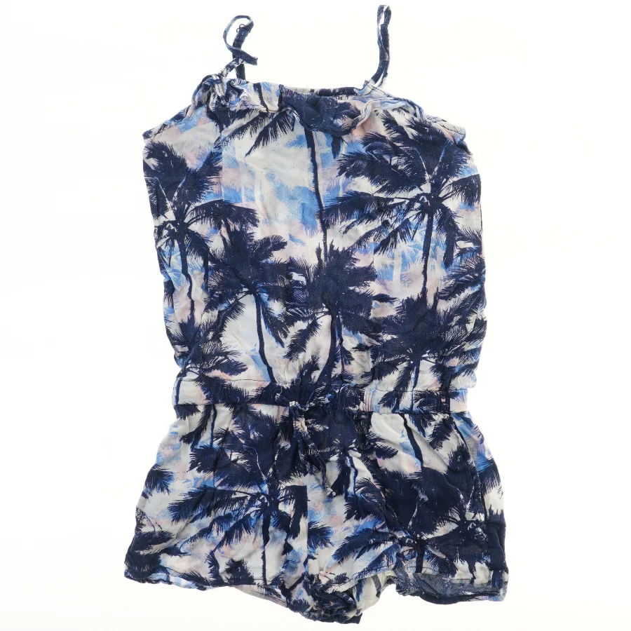 Sommerdragt med palmeprint fra H&M (str. 140)