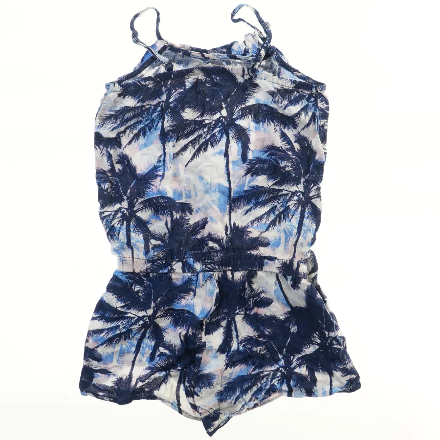 Sommerdragt med palmeprint fra H&M (str. 140)