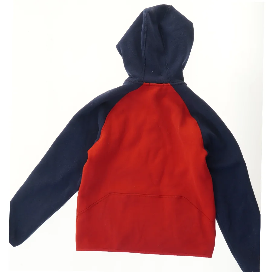 Hættetrøje med lynlås fra Polo (str. 170)