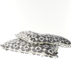 Grå mønstrede puder (str. 44x40 cm)