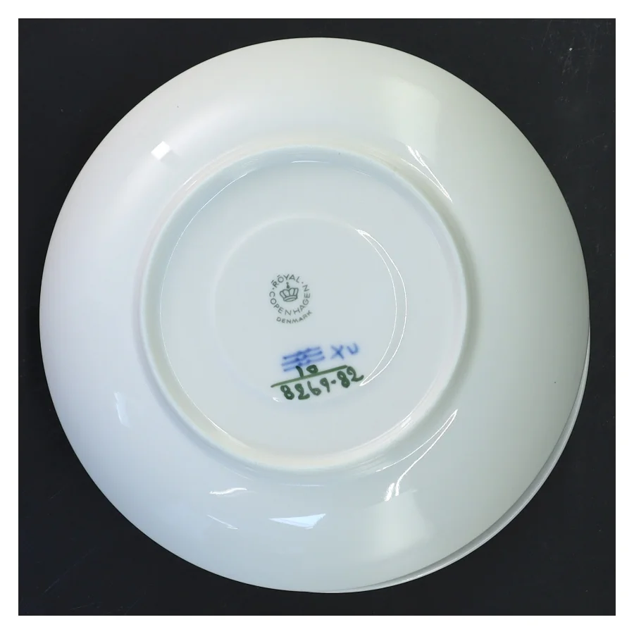 4 porcelænstallerkener med blå blomst motiv fra Royal Copenhagen (str. 4 stk Ø 16 cm)