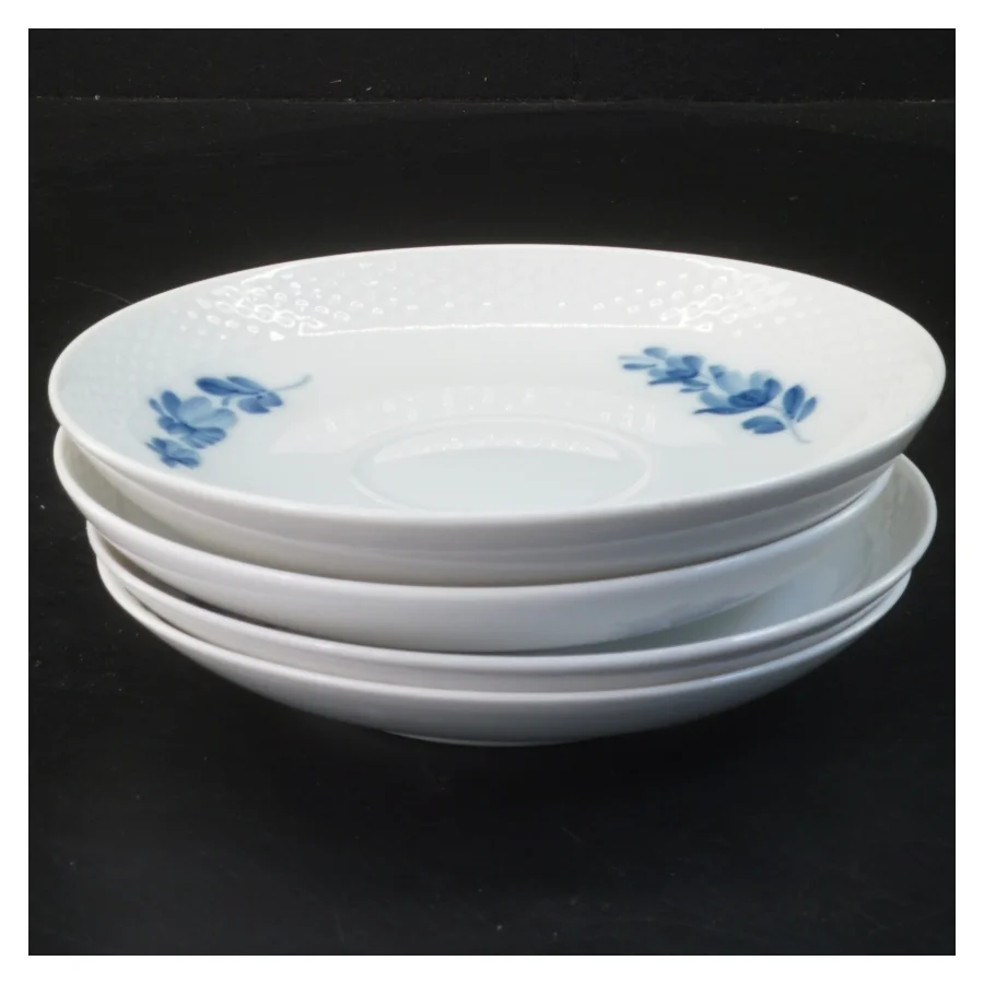 4 porcelænstallerkener med blå blomst motiv fra Royal Copenhagen (str. 4 stk Ø 16 cm)