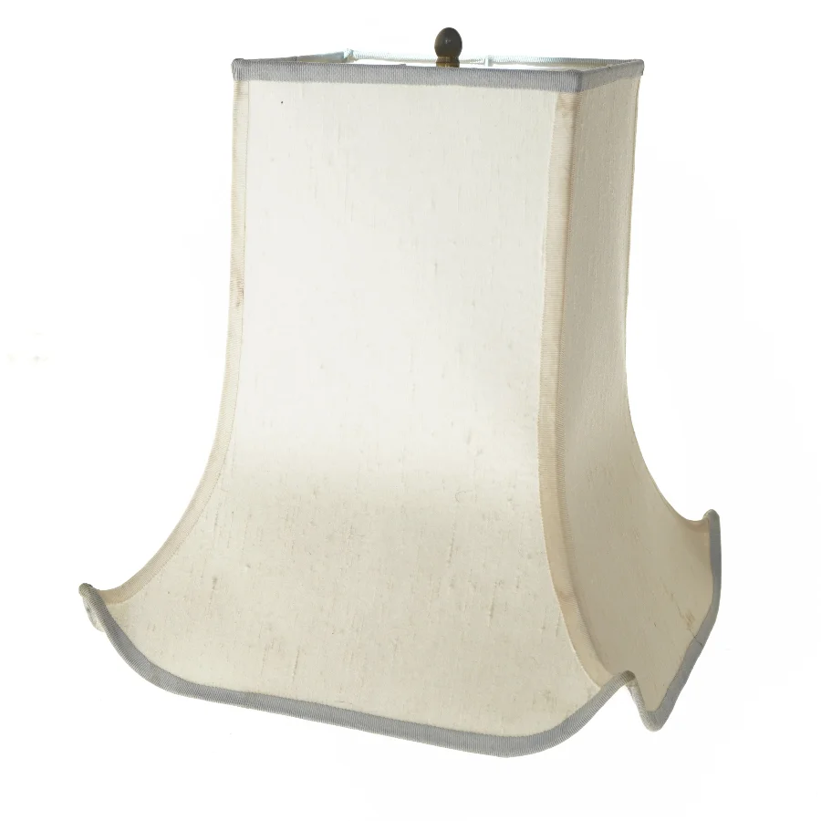 Lampeskærm (str. 32x31x30 cm)