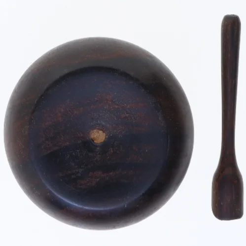 Træskål med ske, til salt (str. 6,5 cm)