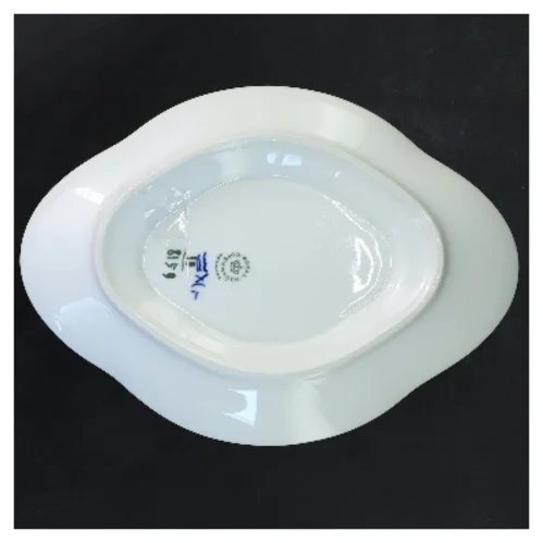 Hvid porcelænsskål med blå blomst motiv, Royal Copenhagen (str. 23 cm) fra Royal Copenhagen