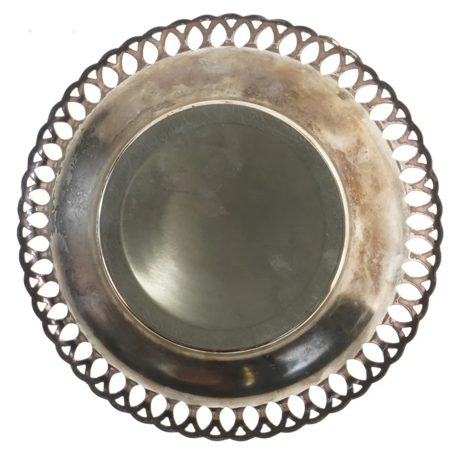 Dekorativ sølvfad (str. Ø 20 cm)