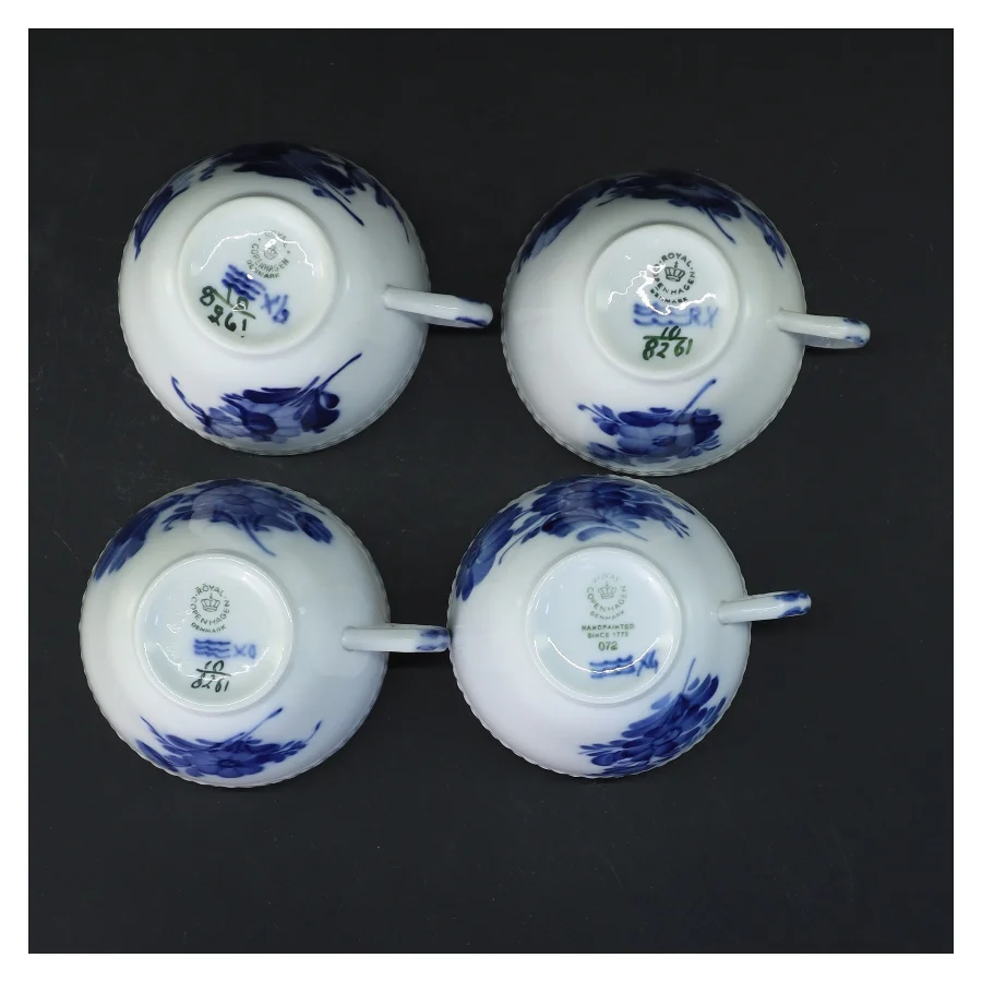 4 kopper med blå blomst motiv fra Royal Copenhagen (str. 4 stk Ø 8,5 cm)