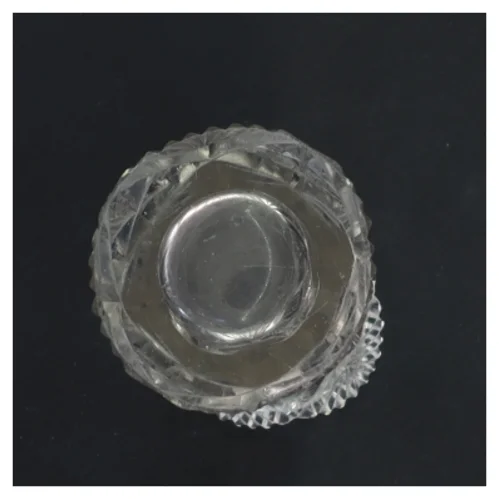 Glasvase med indgraveret mønster (str. 17 cm)