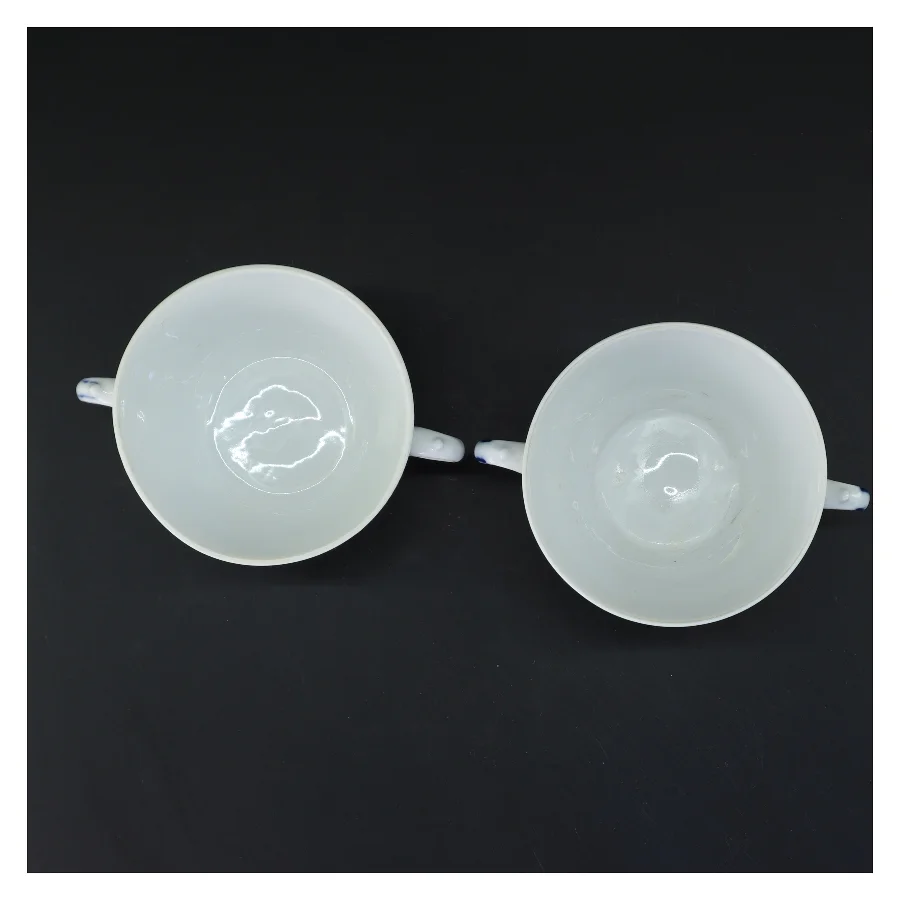 Kopper med hank med blå blomst motiv fra Royal Copenhagen (str. 2 stk Ø 11,5 cm)