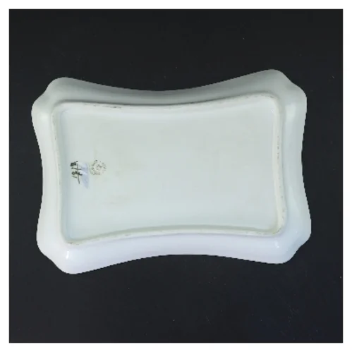 Porcelænsfad med blomsterdesign fra Royal Copenhagen, blå blomst (str. 25x17,5 cm)