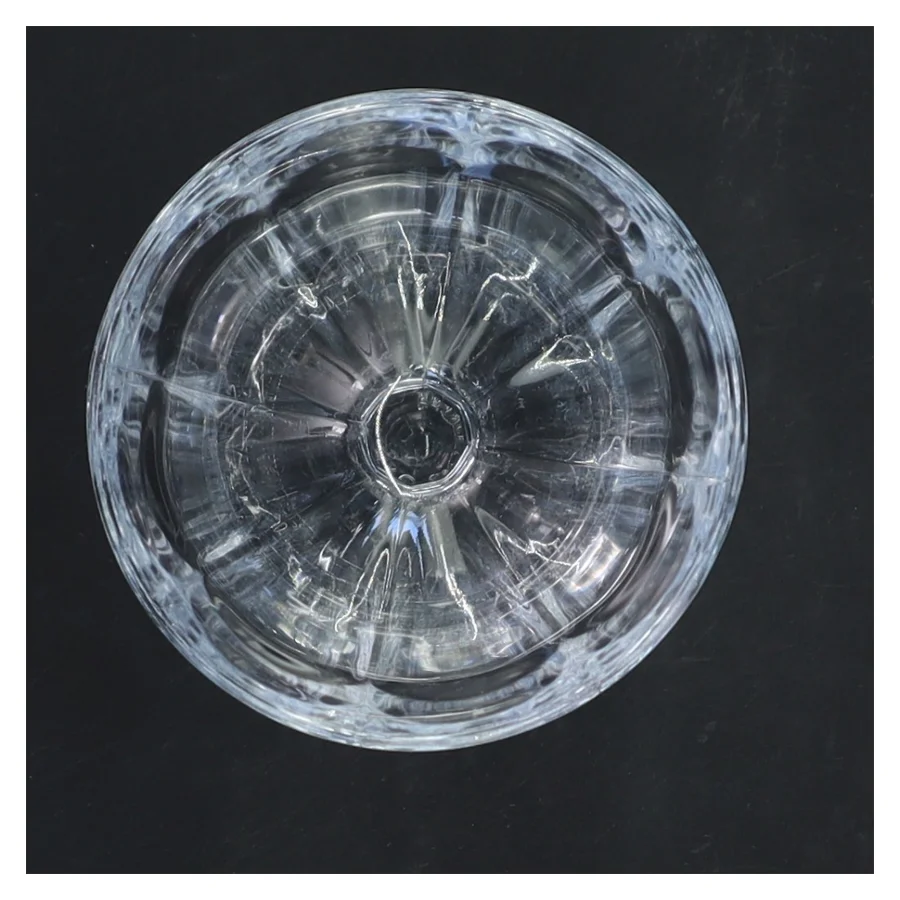 Glas på fod (str. Ø 8 cm længde 12 cm)