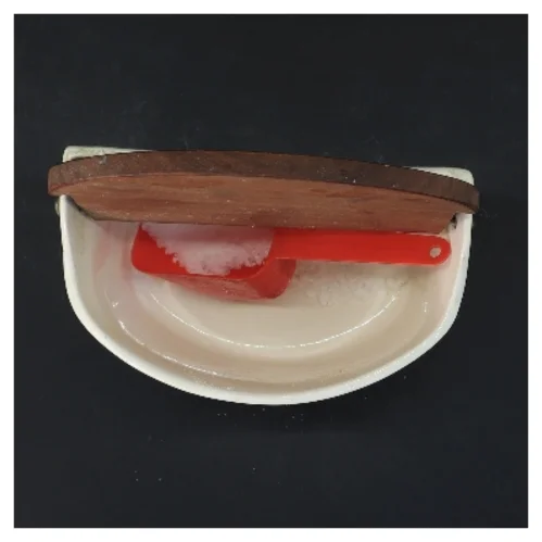 Keramik væghængt krukke med trælåg (str. 14,5x15 cm)