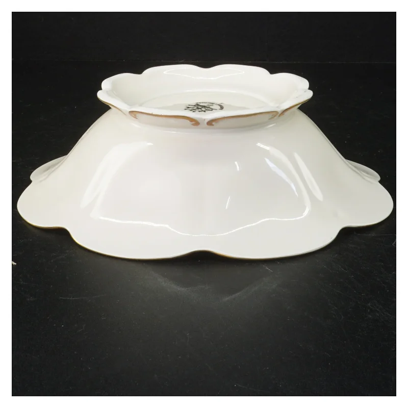 Porcelænsskål med blomstermotiver