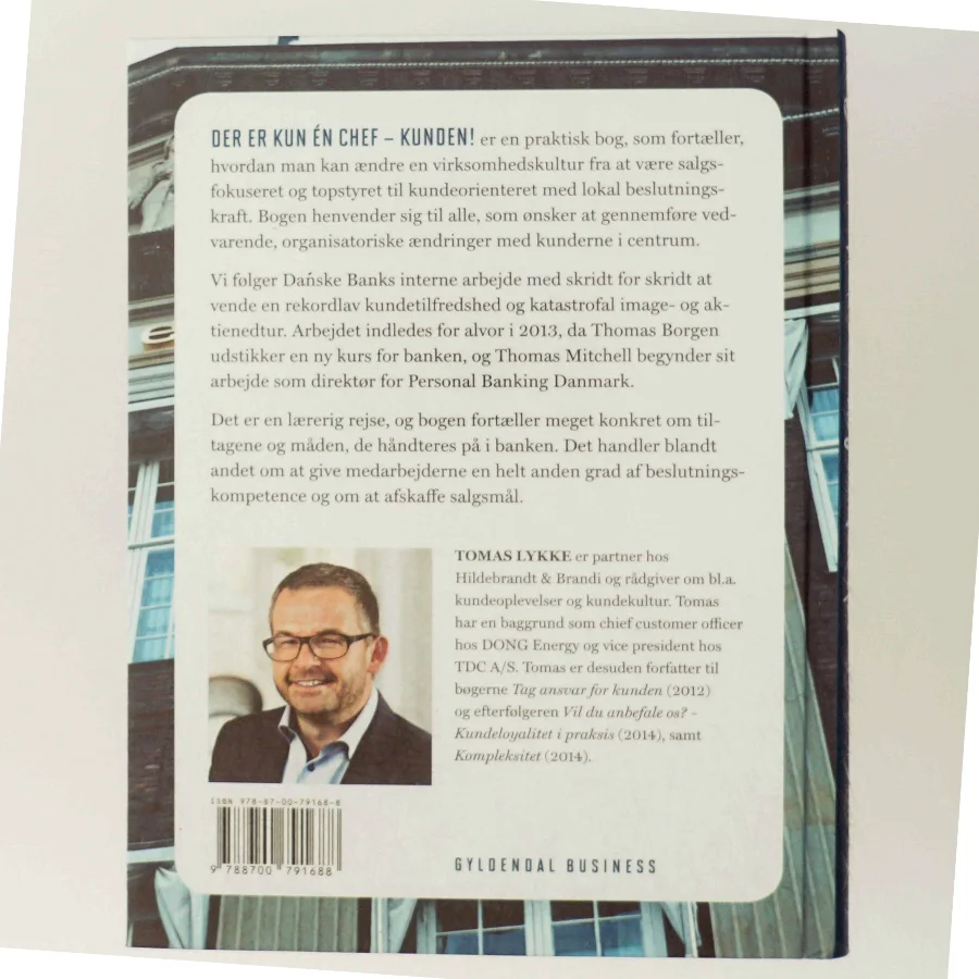 Bog - Der er kun én chef - kunden! fra Gyldendal Business