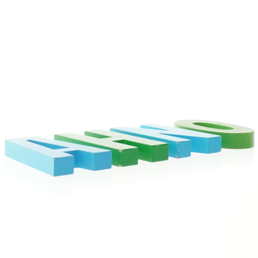 Træbogstaver NOAH (str. 10 x 5 komma 5 x en komma 5 cm)