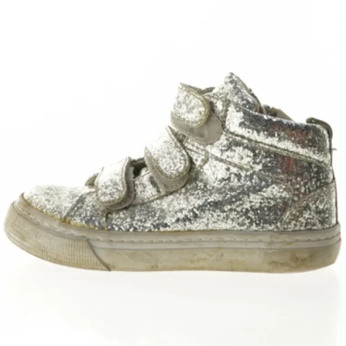 Glimmersko til børn fra Gap (str. 26)