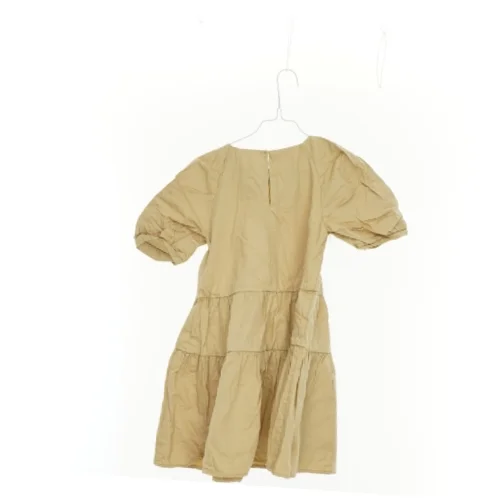 Kjole fra Zara (str. 122 cm)