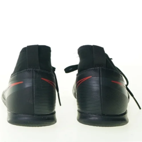 Sko fra Nike (str. 33)
