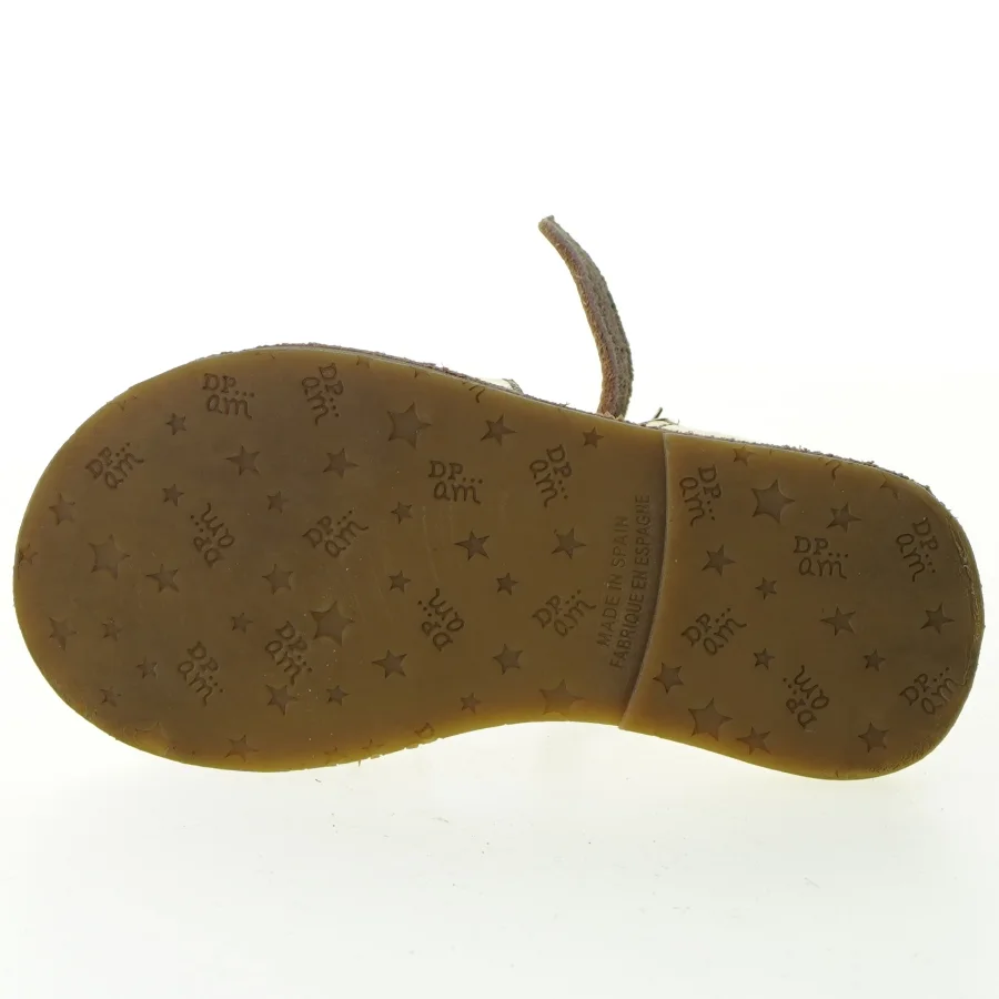 Sandaler fra Dpam (str. 25)
