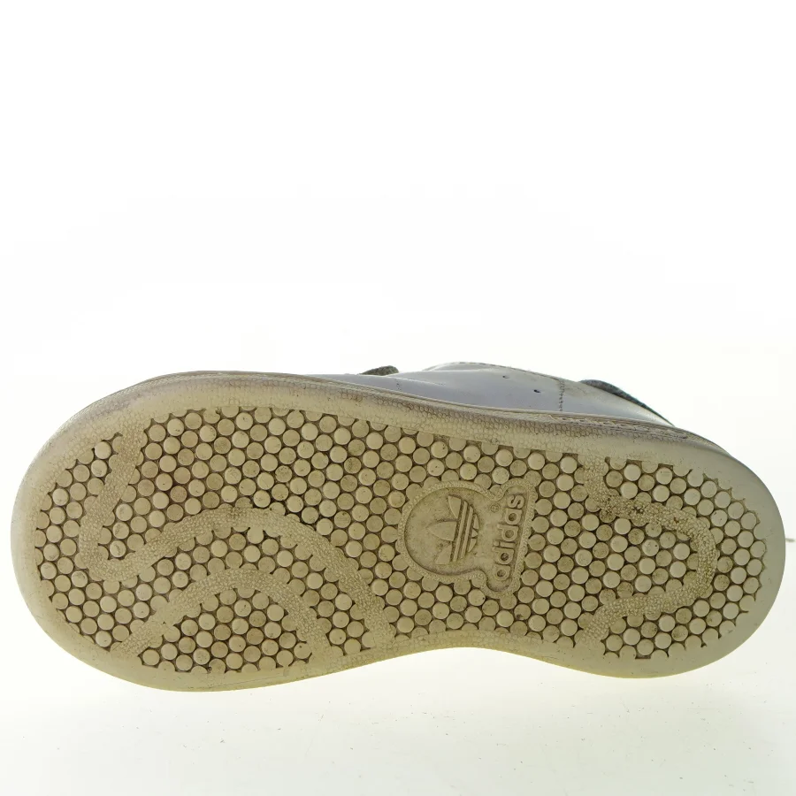 Sko fra Adidas (str. 18 cm)