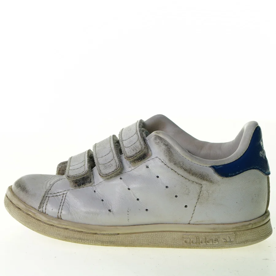 Sko fra Adidas (str. 18 cm)