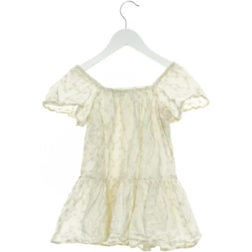 Kjole fra Zara (str. 104 cm)