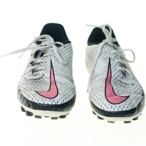 Fodboldstøvler fra Nike (str. 34)