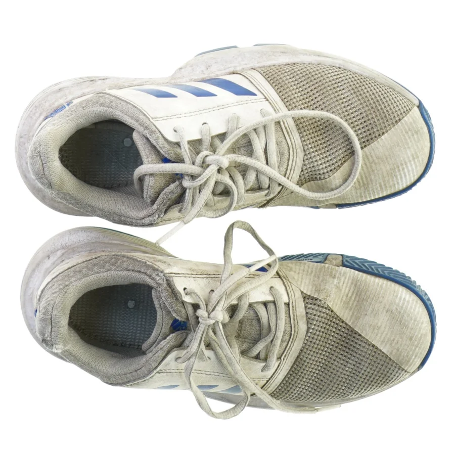 Sko fra Adidas (str. 25 cm)