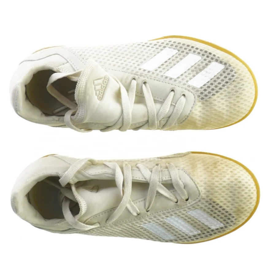 Sko fra Adidas (str. 20 cm)