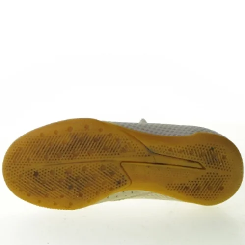 Sko fra Adidas (str. 20 cm)
