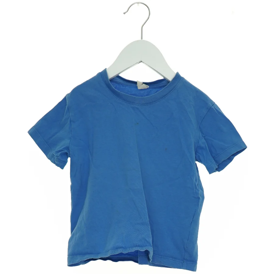 T-Shirt fra Arket (str. 104 cm)