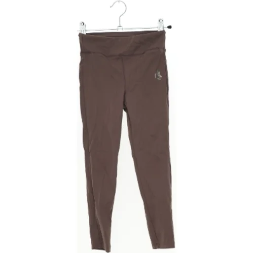 Træningsbukser fra Zara (str. 116 cm)