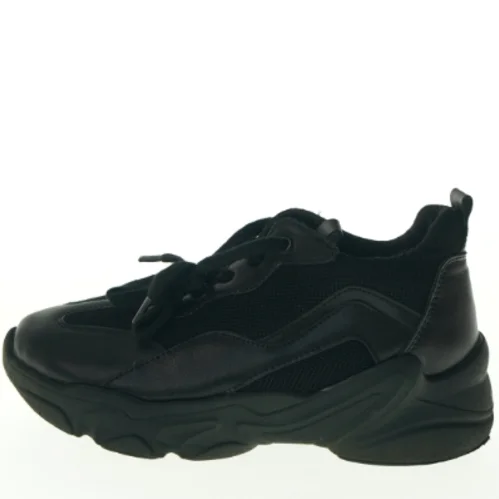 Sneakers i sort fra Friboo (str. 33)