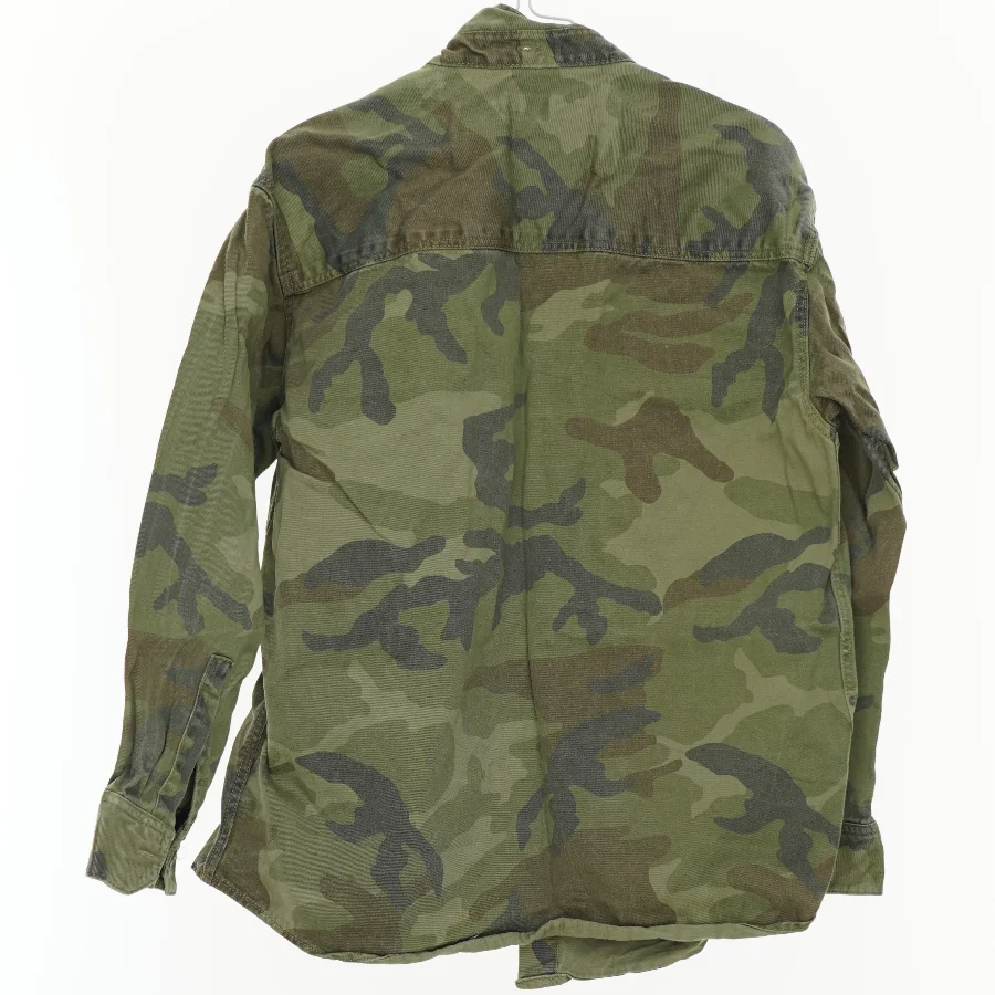 Skjorte i camouflage mønster fra Zara (str. 134 cm)
