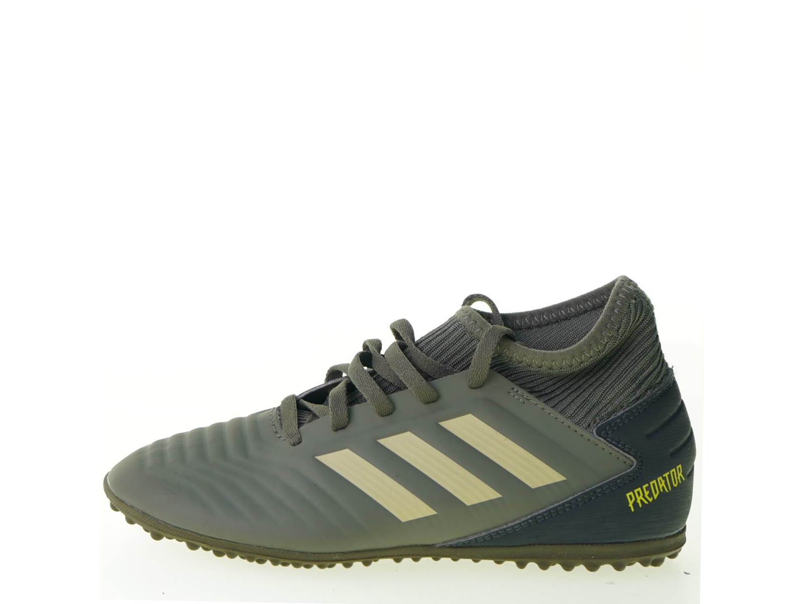 Sko fra Adidas (str. 23 cm)