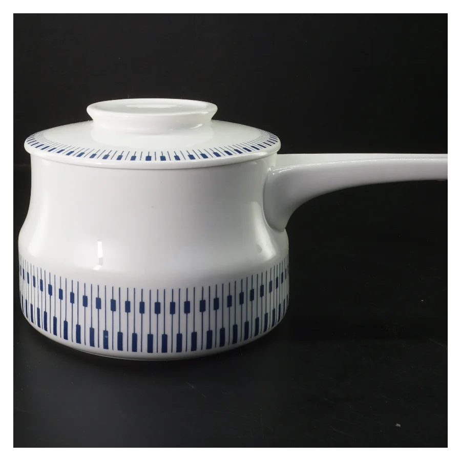 Porcelæn kasserolle med låg fra Royal Copenhagen (str. Ø 15,5 cm)